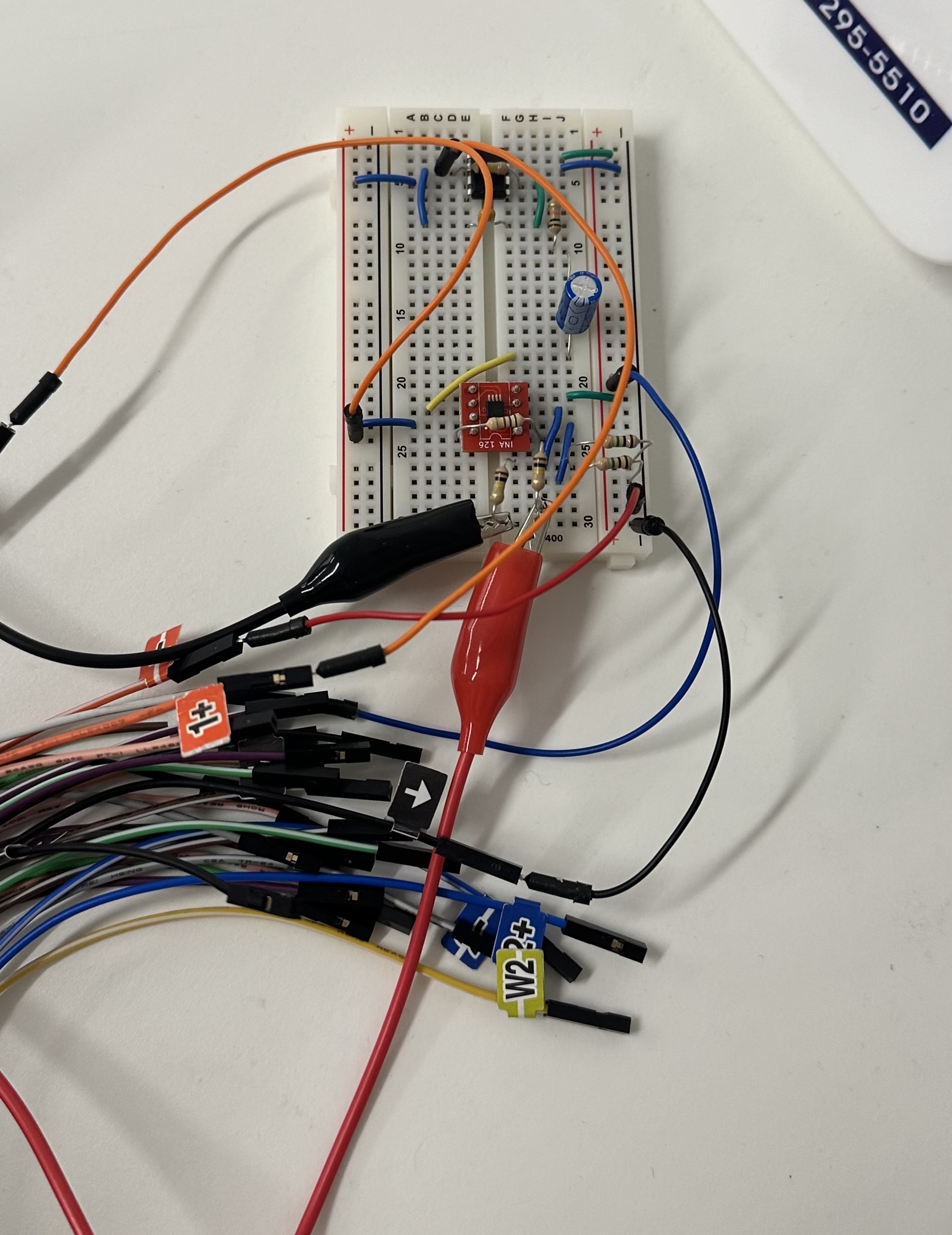 ECG Signal-Conditioning Circuit